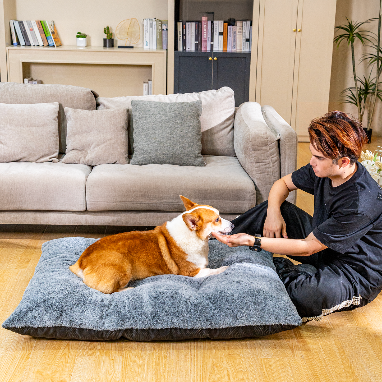 Stmoze Deluxe Dog Ded for Large and Medium Dog, Soft Faux Fur Fabic Dog Crate Mat with High Density Foam, Dog Mattress with Anti-Slip Bottom, Grey